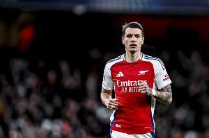 世俱杯投注网站-基维奥尔首发的最近21场各项赛事中，阿森纳15胜6平保持不败